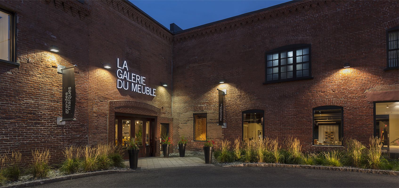 Façade magasin du 18, rue de Courcelette